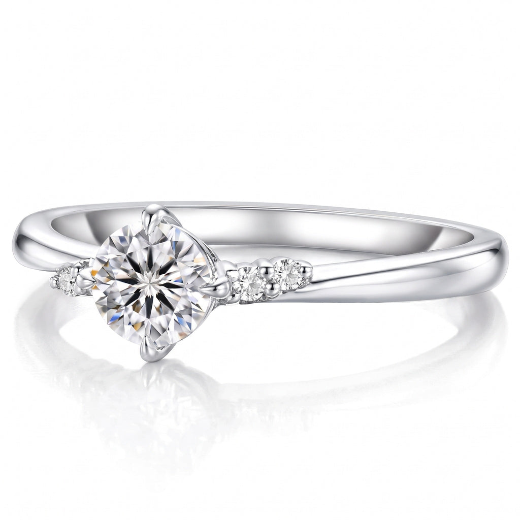 "Locarno" Moissanite 0.3ct Five-Stone Ring